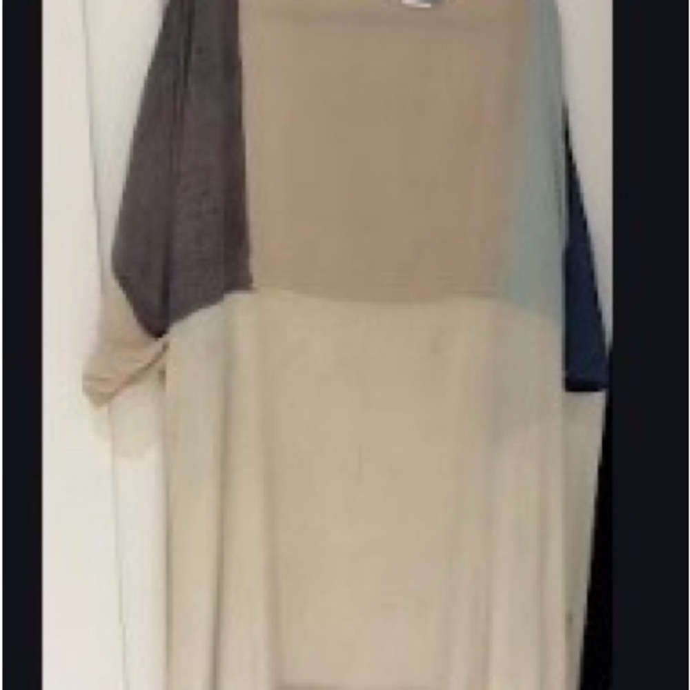 Akris caftan/dress/tunic with modern color blocking in soft neutrals.